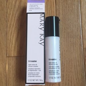 Mary Kay Night Restore & Recover Complex